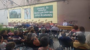 Norma Lanciotti y Gustavo García Zanotti, docentes de la Facultad de Ciencias Económicas de la UNR, disertaron sobre las consecuencias actuales del plan económico de la dictadura militar.