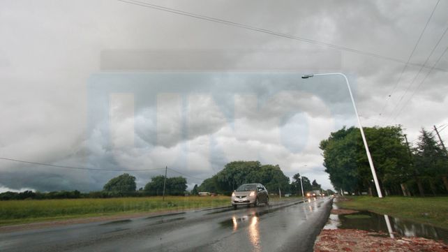 Alerta a corto plazo por tormentas fuertes y lluvias intensas para una franja de la provincia