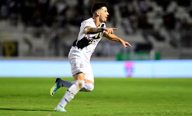 Risso Patrón peleará el puesto con Martín Luciano