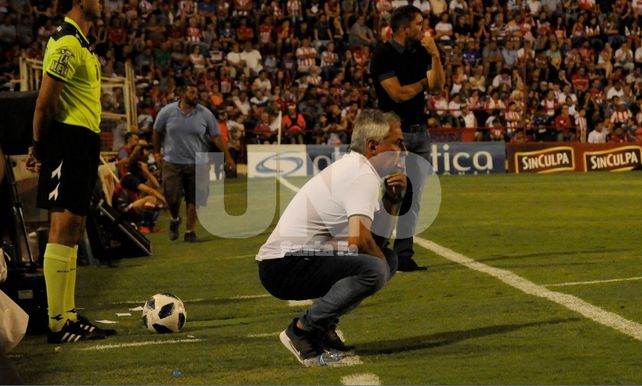 El jugador que quiere ganarse otra vez la atención del técnico de Unión