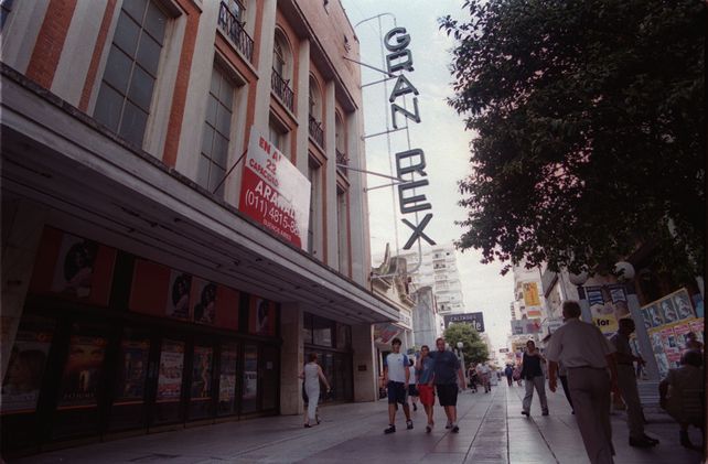 El legendario cine Gran Rex.