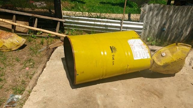 Sufrió graves heridas cuando explotó el tambor que cortaba con una amoladora para hacer un chulengo