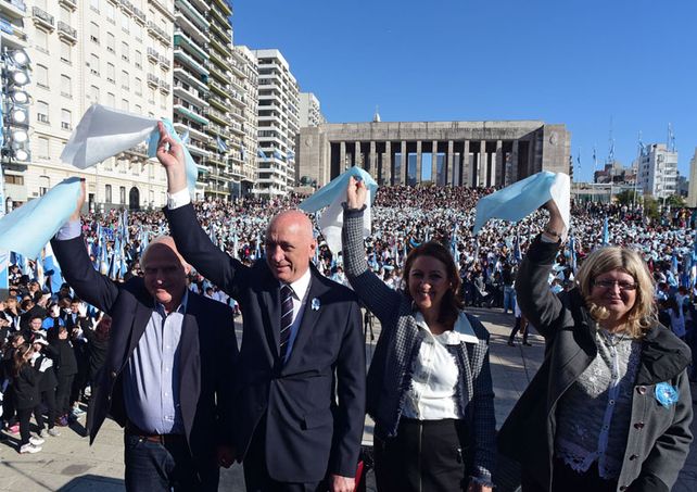Más de 20 mil chicos de toda la provincia prometieron lealtad a la Bandera