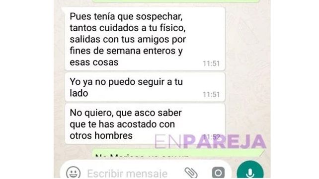 Su marido le envió por error una foto desnudo y un detalle en la conversación destruyó su vida