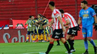 El momento de alegría de Central, el gol al final del primer tiempo.