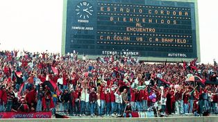 Se celebra el día del hincha de Colón