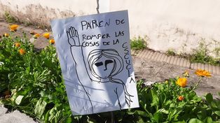 Alumnos de la Celia Ortiz de Montoya, de Paraná armaron pancartas pra dejar un mensaje contra el vandalismo&nbsp;