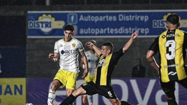 Deportivo Madryn igualó 1-1 con Atlanta.