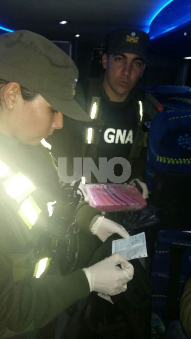 57. El número del asiento en el que viajaba el pasajero que transportaba la marihuana.&nbsp;