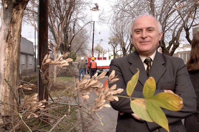 Homenaje en una avenida. Proponen que la continuidad de Beruti entre Cochabamba y 27 de Febrero lleve el nombre del ex intendente y ex gobernador Miguel Lifschitz.