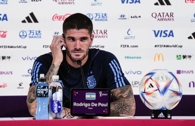 De Paul en una conferencia de prensa durante el Mundial Qatar 2022.
