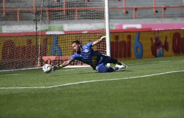 Jeremías Ledesma se recuperó de una molestia en la rodilla y vuelve al arco de Central.