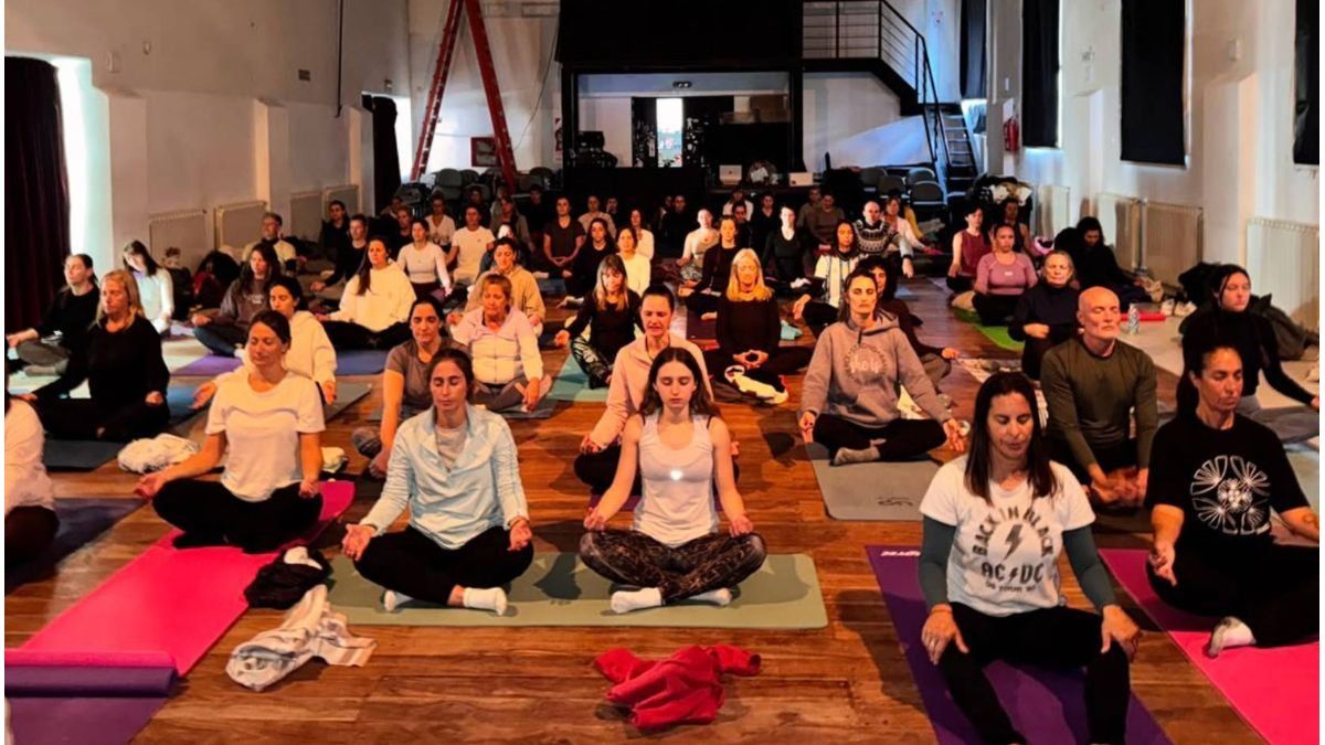 Paraná celebró el Día Internacional del Yoga con una convocatoria récord