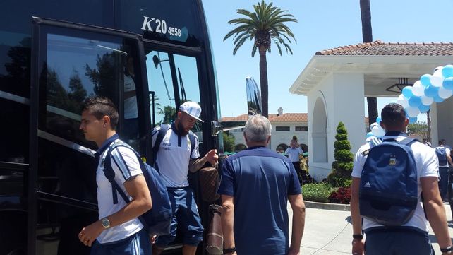 El seleccionado argentino arribó a Estados Unidos para la Copa América Centenario.
