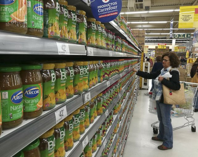 Las ventas en supermercados marcaron la cuarta variación mensual negativa consecutiva