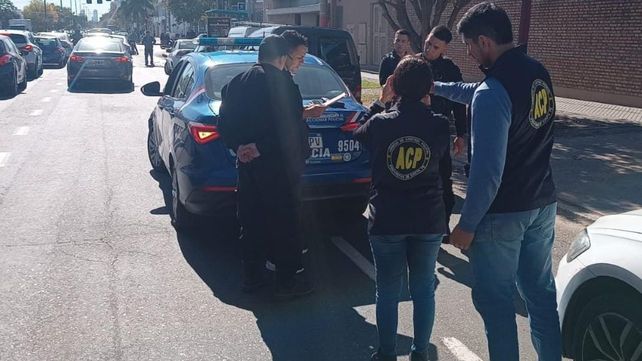 Detuvieron a dos policías por apremios ilegales y robo