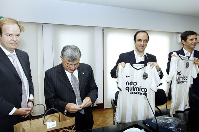 Santa Fe y el Corinthians de Brasil firmaron un acuerdo de colaboración