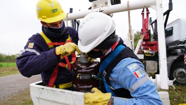 Servicio energético: En Roldán está todo prendido con alambres desde hace tiempo