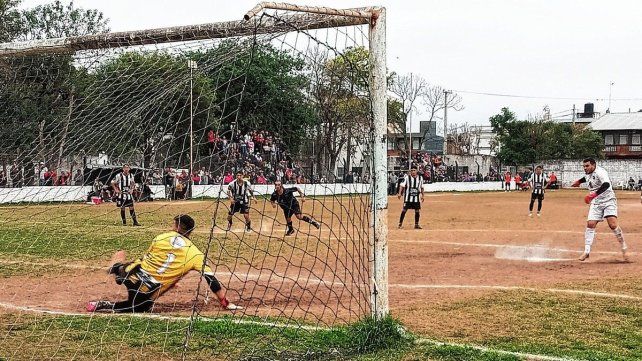 Academia Cabrera dio la nota en el ascenso liguista al golear como visitante a Nacional.