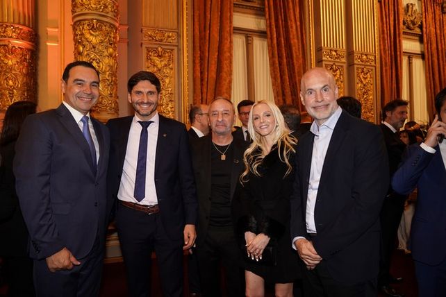 Gustavo Valdés, Maximiliano Pullaro de Provincias Unidas, y el ex jefe de Gobierno porteño, Horacio Rodríguez Larreta