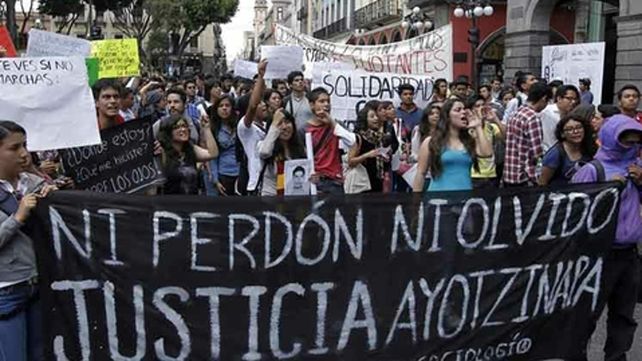 Ayotzinapa. Los familiares exigen memoria