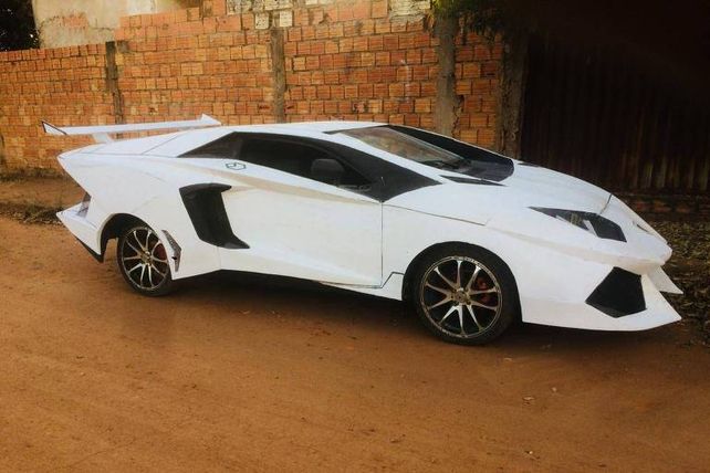 Lamborguno: Parece un Lamborghini pero es un Fiat Uno
