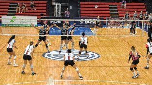 En polideportivo Roberto Pando, Villa Dora perdió frente a San Lorenzo por 3 a 1.