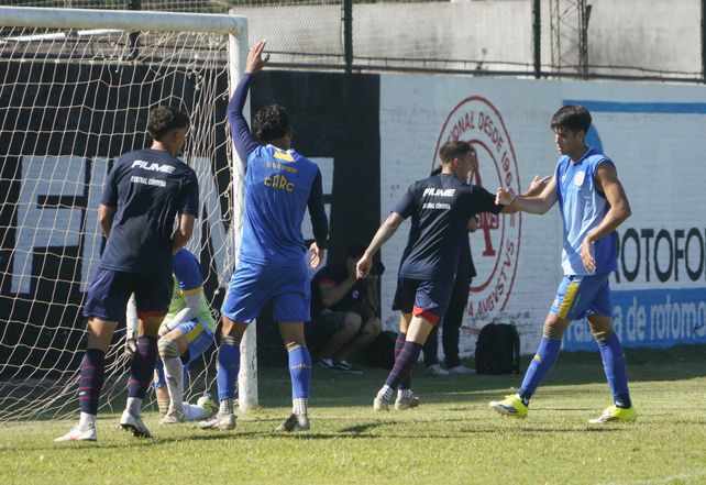 Uno de los dos goles anulados a Central Córdoba.