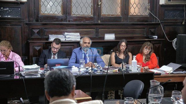Confirman prisión preventiva para abogado y contadores condenados