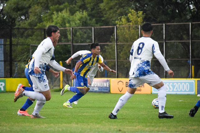 Central no pudo hacer pesar la localía y el equipo de Mario Pobersnik sufrió un nuevo traspié.