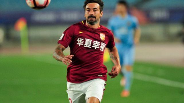 Pocho Lavezzi se despachó con un golazo en el empate de Hebei
