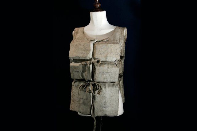 Subastaron por 900 mil dólares el chaleco salvavidas de una sobreviviente del Titanic