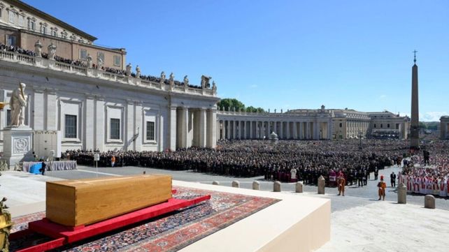 Tras un histórico funeral