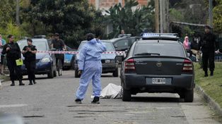 La escena de un doble crimen a tiros cometido en mayo en el barrio 7 de Septiembre. En el 75% de los homicidios del año se usaron armas de fuego.