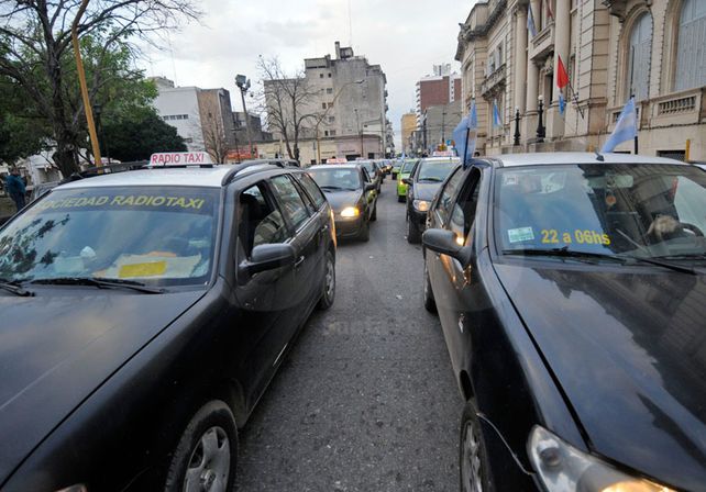 Los taxistas quieren conectar los botones antipánico con el 911