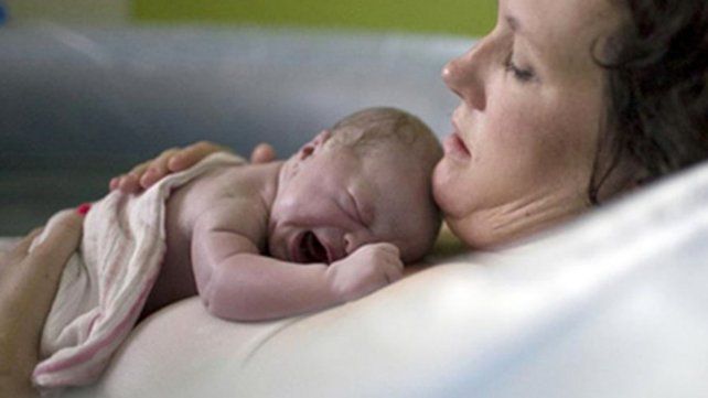 Más mujeres son madres en Entre Ríos a partir de los 35 años