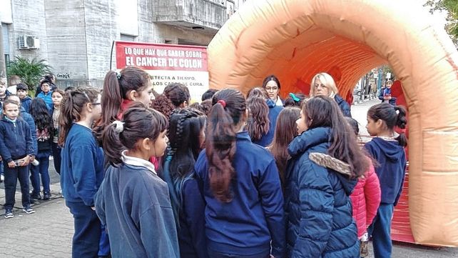 Concordia: se armó un colon inflable en la peatonal