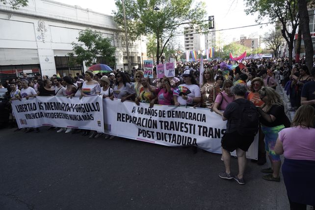 Las diversidades se mostraron en una masiva Marcha del Orgullo