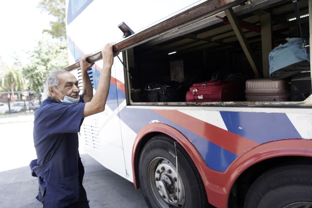 Los maleteros de la Terminal realizan esa actividad desde que se fundó la Terminal de Omnibus.