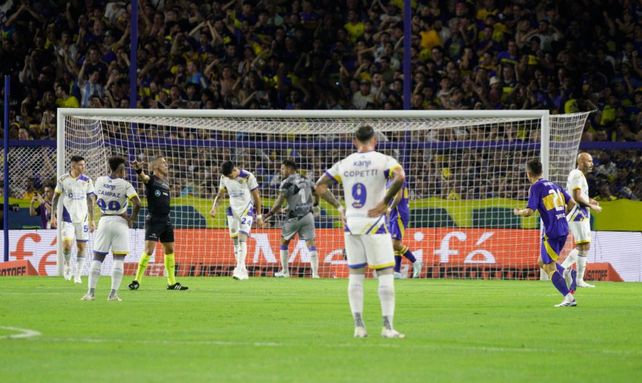 La única derrota que sufrió Central en la fase de grupos fue en el Apertura, frente a Boca.