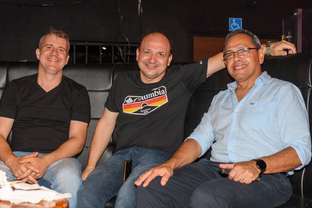 Maxi Klanjscek, Gaspar Gutierrez y Guillermo Zabala