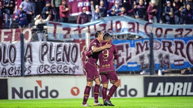 Lanús quiere acercarse a la cima en su visita a Platense