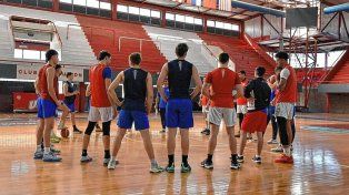 Unión difundió el precio de las localidades para ver el Torneo Súper 4 en el Ángel Malvicino.