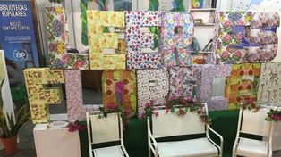 Las bibliotecas populares se reinventan día a día