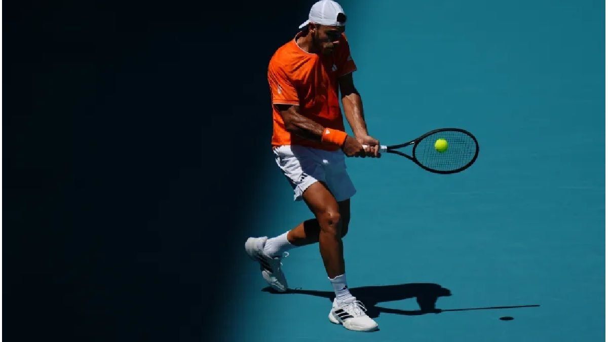 Francisco Cerúndolo dio el golpe ante Medvedev y se metió en octavos en Miami