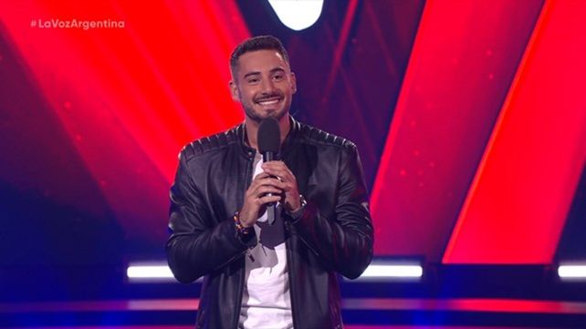 Nico Occhiato llamó la atención de los espectadores de La Voz Aregntina por un curioso accesorio