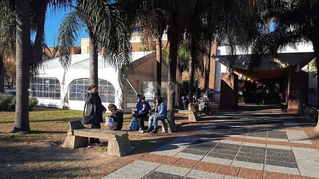 El hospital de niños funcionará como vacunatorio para menores de entre 12 a 17 años.