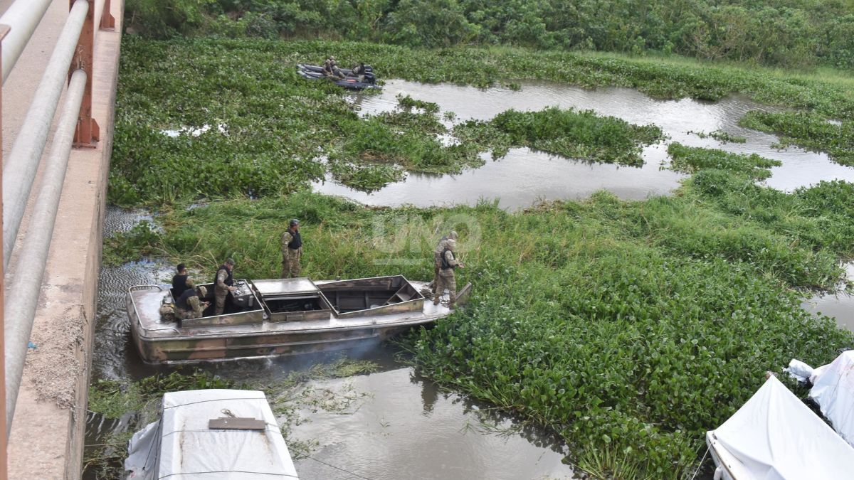 El Ejército intensifica los trabajos finales para retirar los embalsados en la Laguna Setúbal y el Riacho Santa Fe