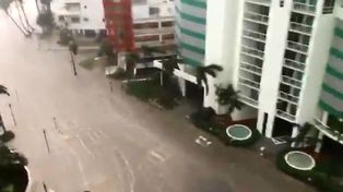 Las impactantes imágenes del mar en las calles de Miami por el huracán Irma