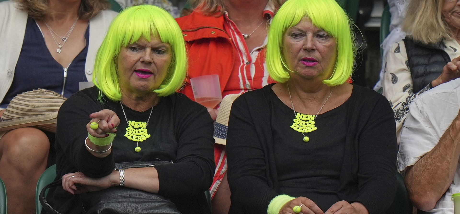 Espectadores esperan el inicio del partido en la cancha 1 durante el tercer día del Campeonato de Tenis de Wimbledon en Londres, el miércoles 2 de julio de 2025. (Foto AP/Alastair Grant) Espectadores esperan el inicio del partido en la cancha 1 durante el tercer día del Campeonato de Tenis de Wimbledon en Londres, el miércoles 2 de julio de 2025. (Foto AP/Alastair Grant)